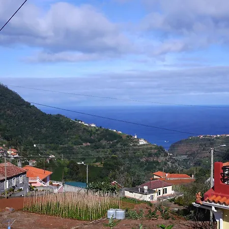 Sea & Mountain View Lombo De Cima House Bbq & Wifi Lägenhet *