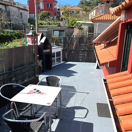 Sea & Mountain View Lombo De Cima House Bbq & Wifi Appartement Santana (Madeira)