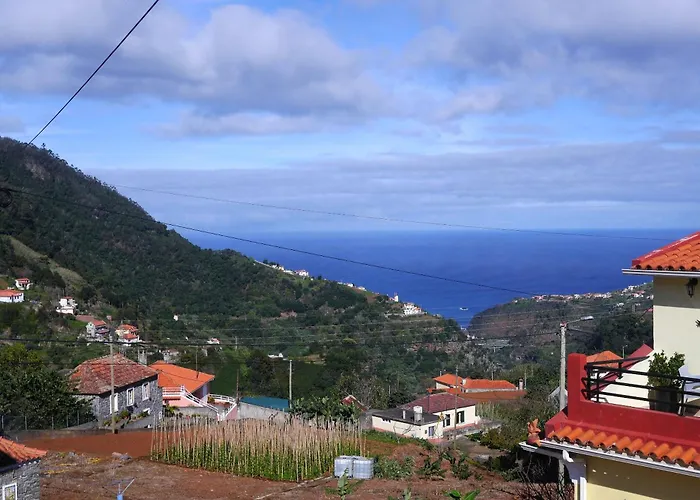 Sea & Mountain View Lombo De Cima House Bbq & Wifi Apartmán *