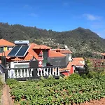 Sea & Mountain View Lombo De Cima House Bbq & Wifi Lejlighed Santana (Madeira)